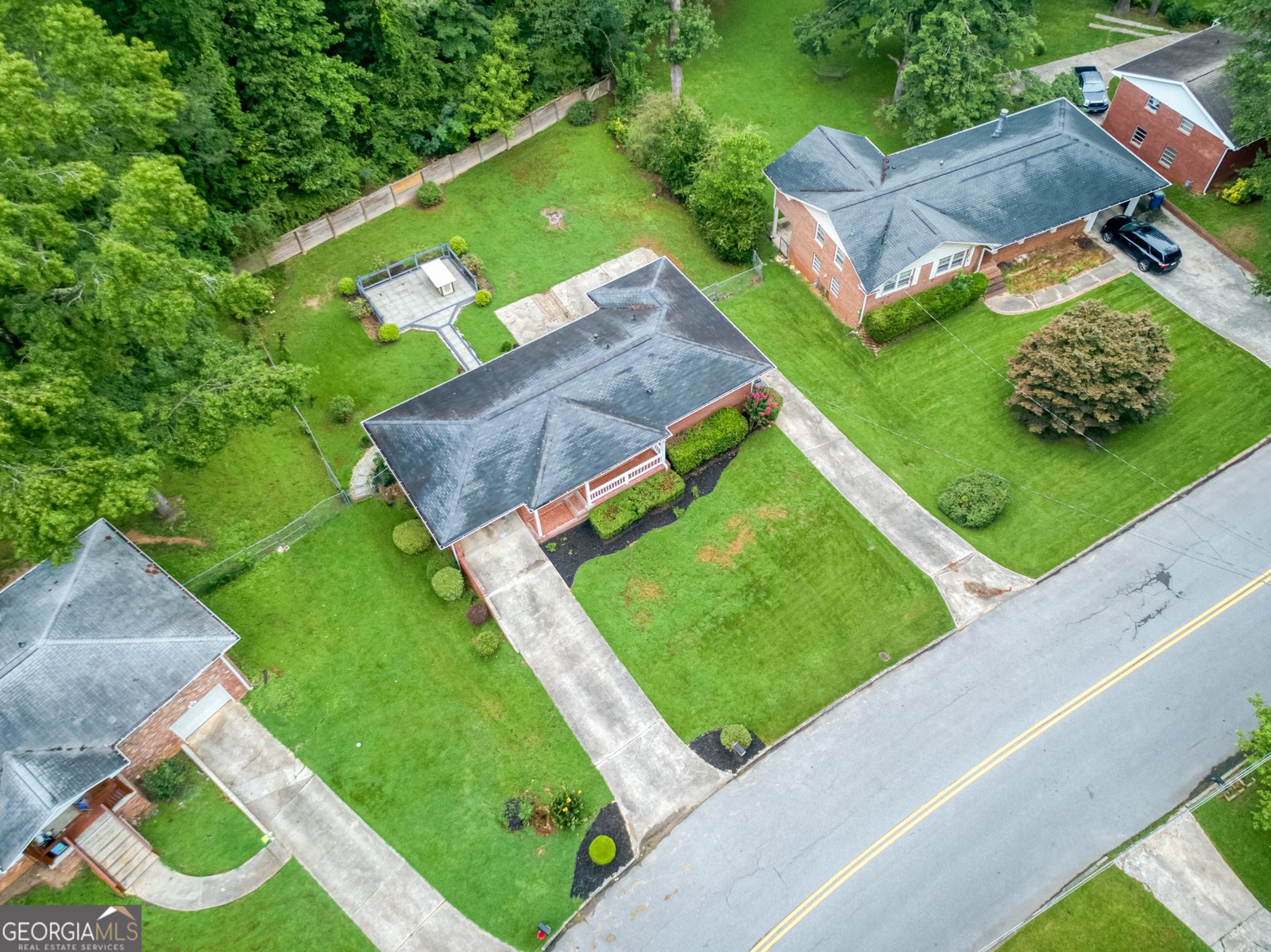 2221 Plantation Drive East Point - 26