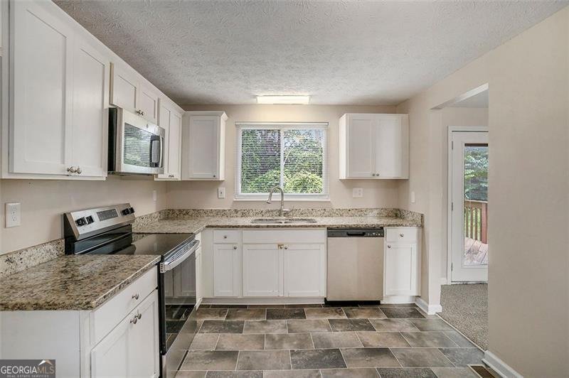 2039 RAINTREE Place Lithonia - 14