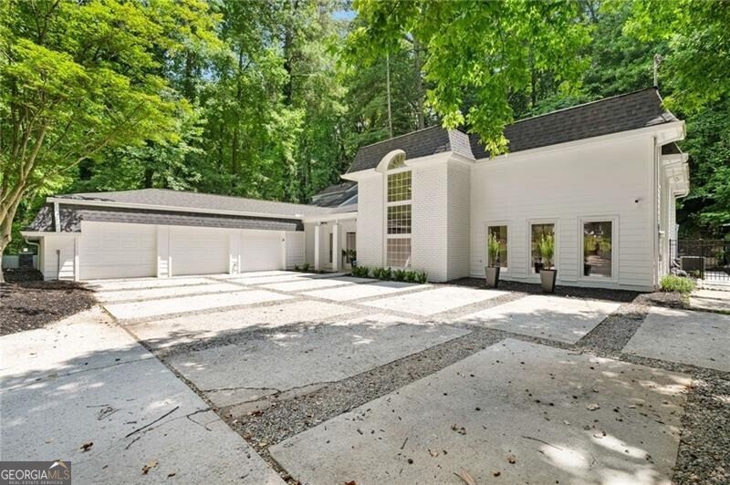 1183 Warrenhall Lane Brookhaven - 1