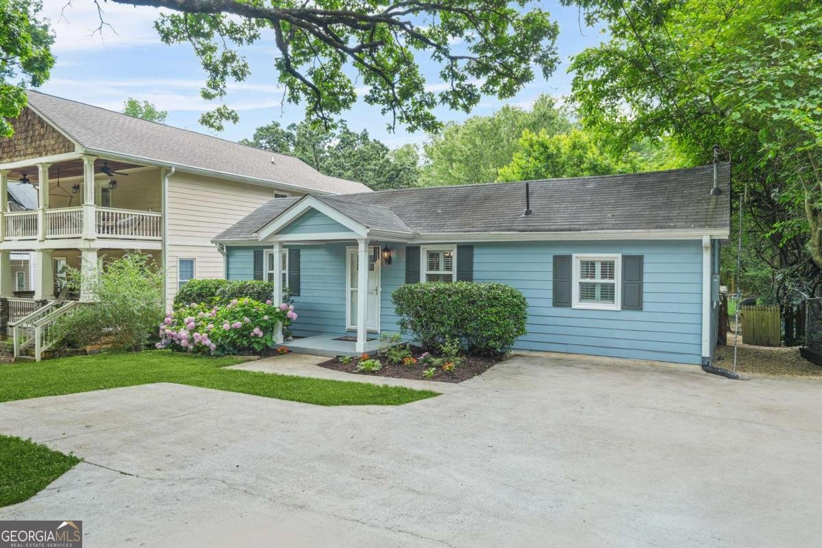 877 MCLENDON Drive Scottdale - 2