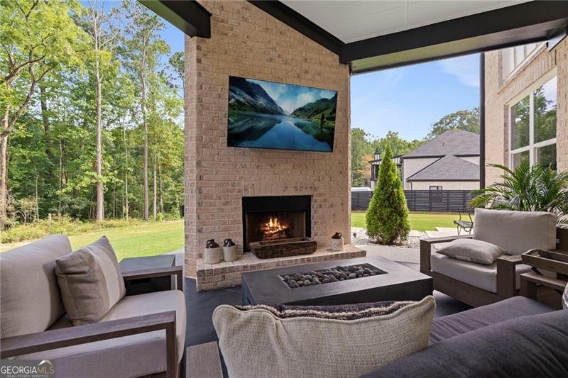 1437 Leach Drive Lawrenceville - 24