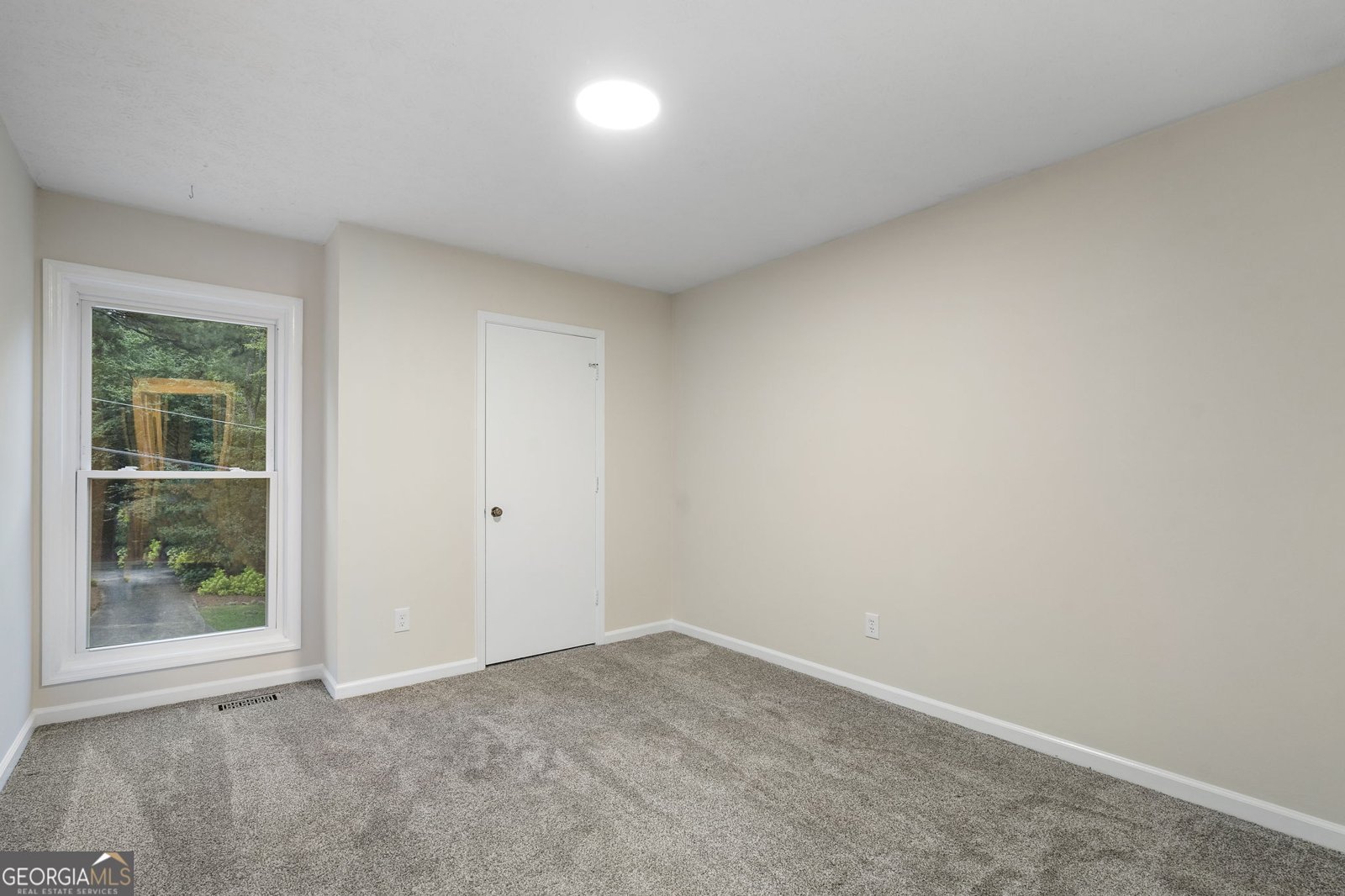 5826 Stonehaven Drive Kennesaw - 28