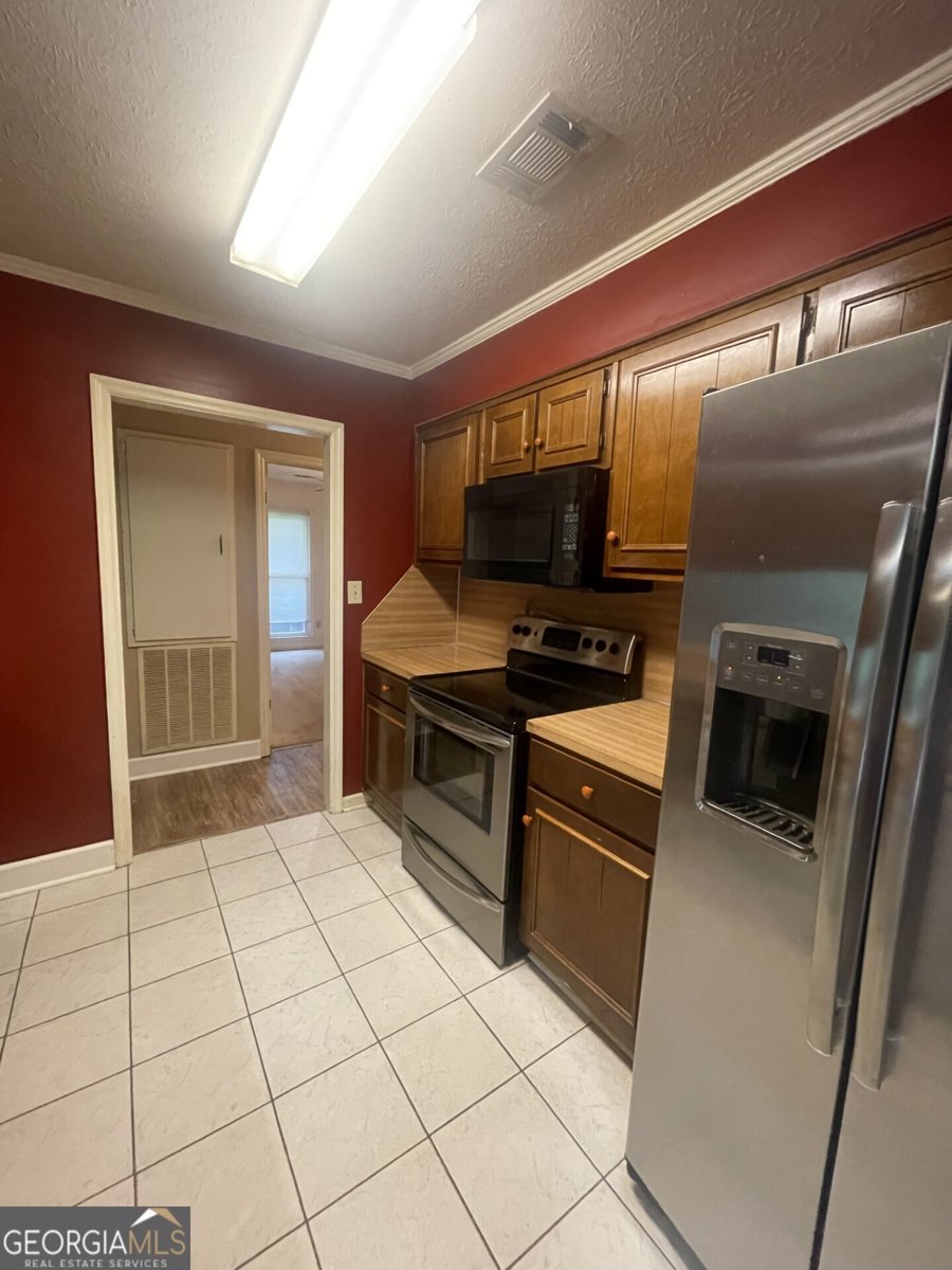 200 Cheyenne Drive Lagrange - 10