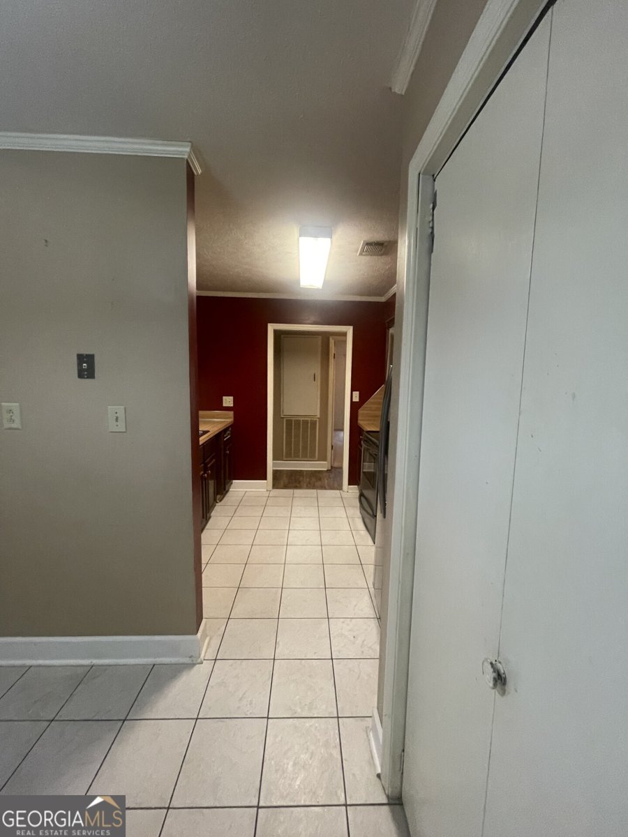 200 Cheyenne Drive Lagrange - 17