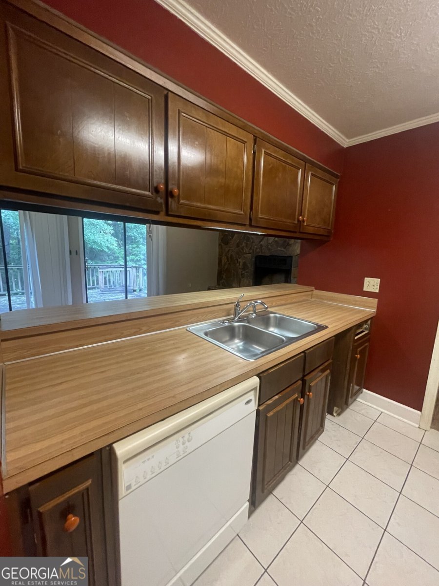 200 Cheyenne Drive Lagrange - 9