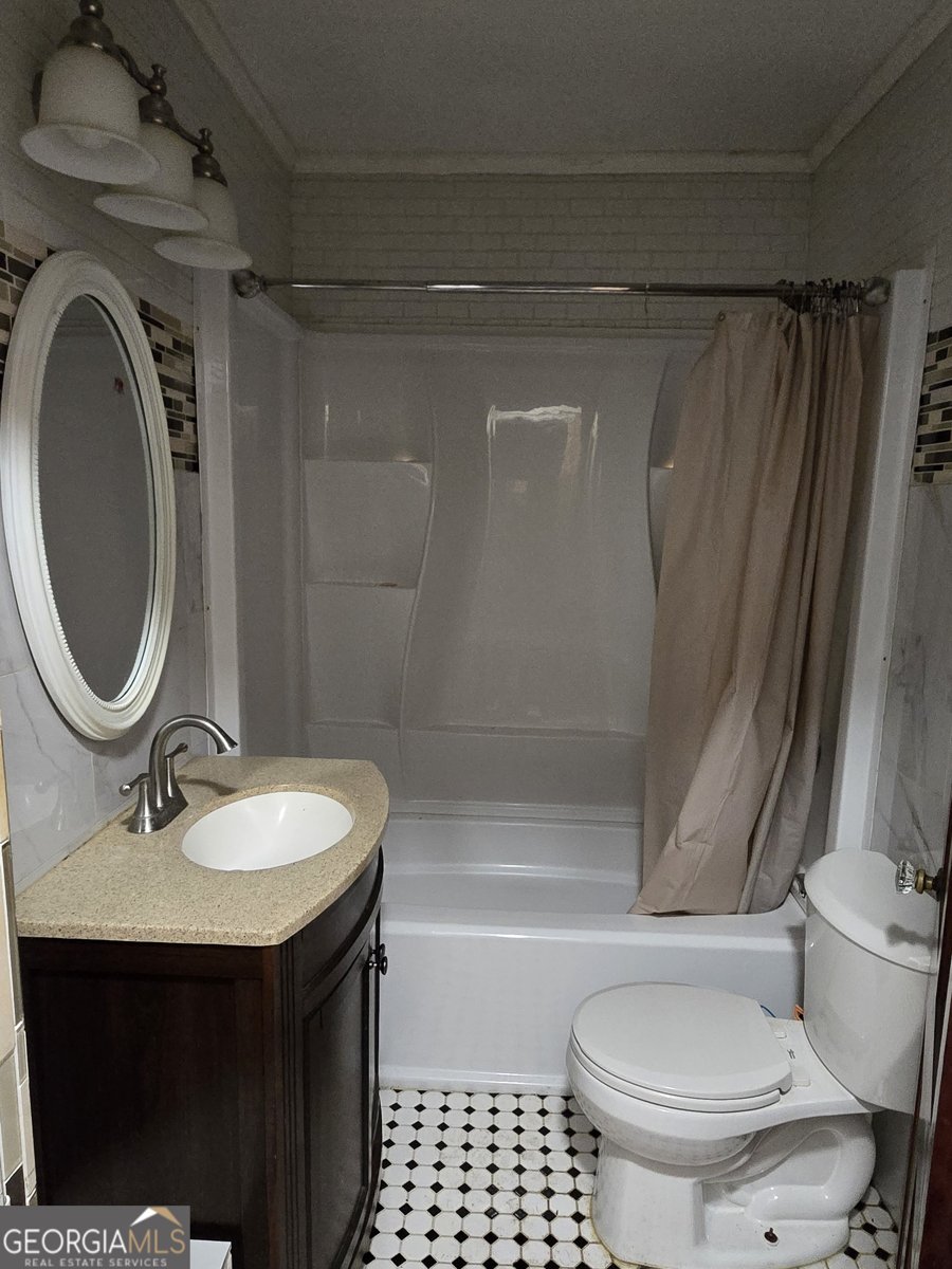 953 South Avenue Forest Park - 6