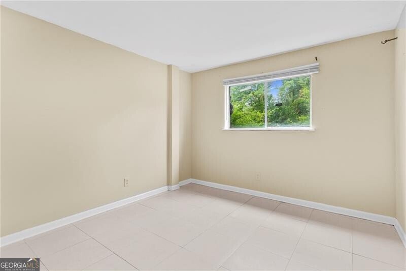 115 Camelot Drive Atlanta - 15