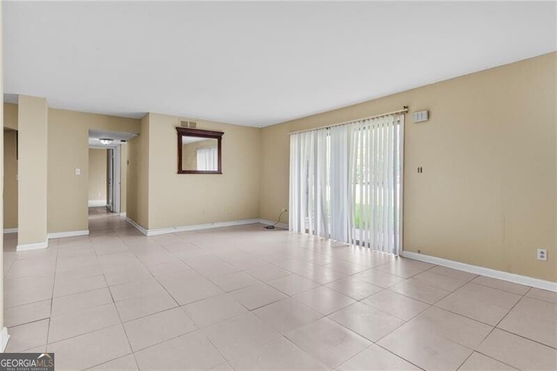 115 Camelot Drive Atlanta - 2