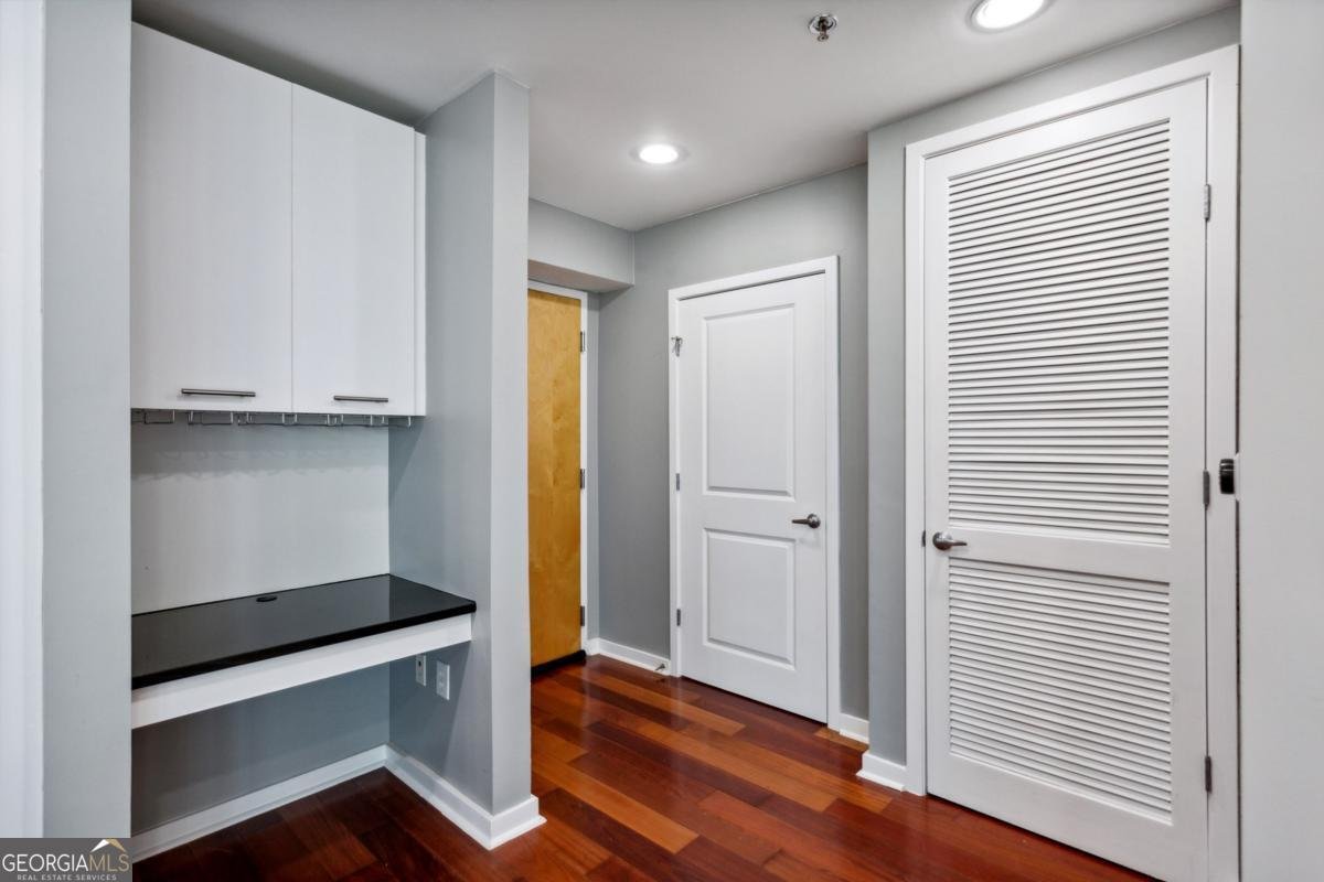 3324 Peachtree Road Atlanta - 1