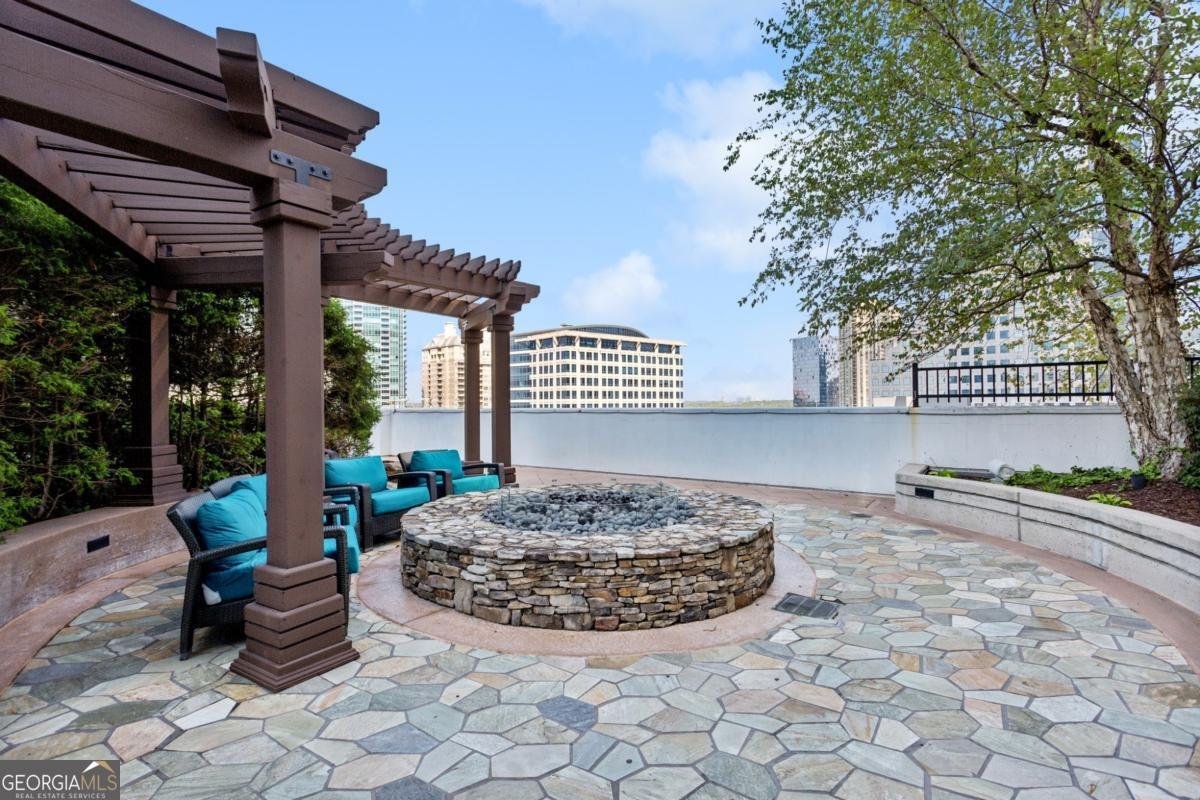 3324 Peachtree Road Atlanta - 25