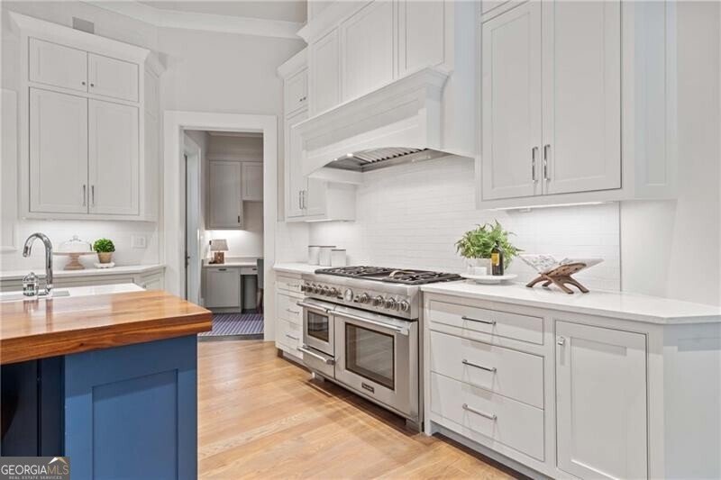 354 Woodmont Court Canton - 11