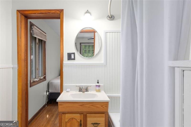 2171 EDGEMORE Drive Atlanta - 17