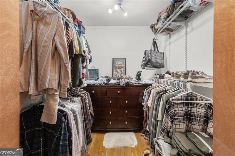 2171 EDGEMORE Drive Atlanta - 19