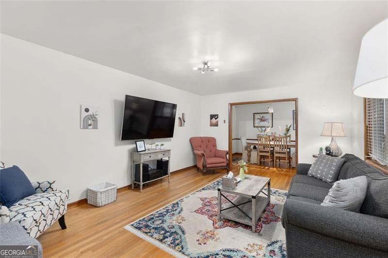 2171 EDGEMORE Drive Atlanta - 2