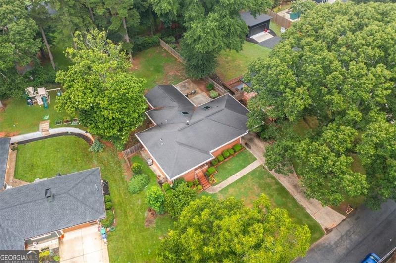 2171 EDGEMORE Drive Atlanta - 27