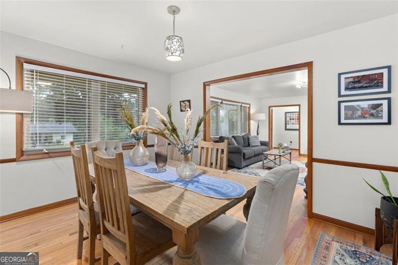 2171 EDGEMORE Drive Atlanta - 7