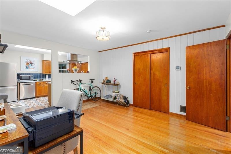 2171 EDGEMORE Drive Atlanta - 9