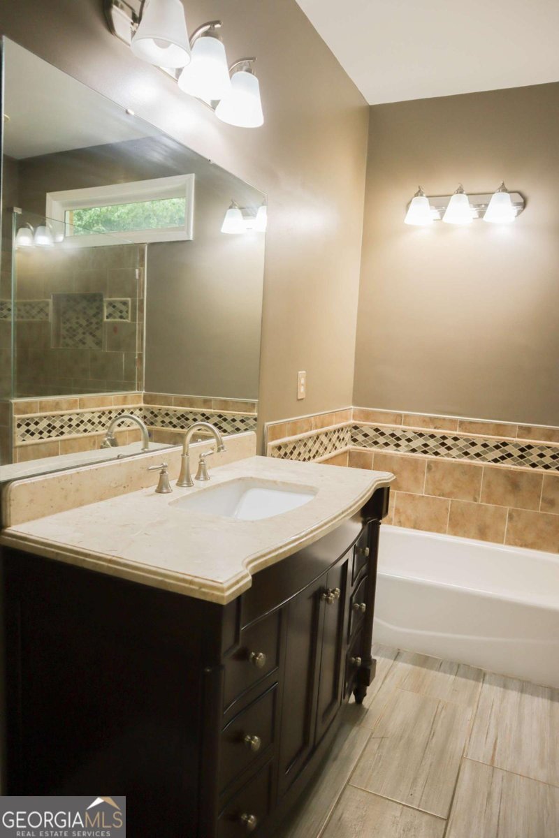 1526 Lechemin Drive Snellville - 6