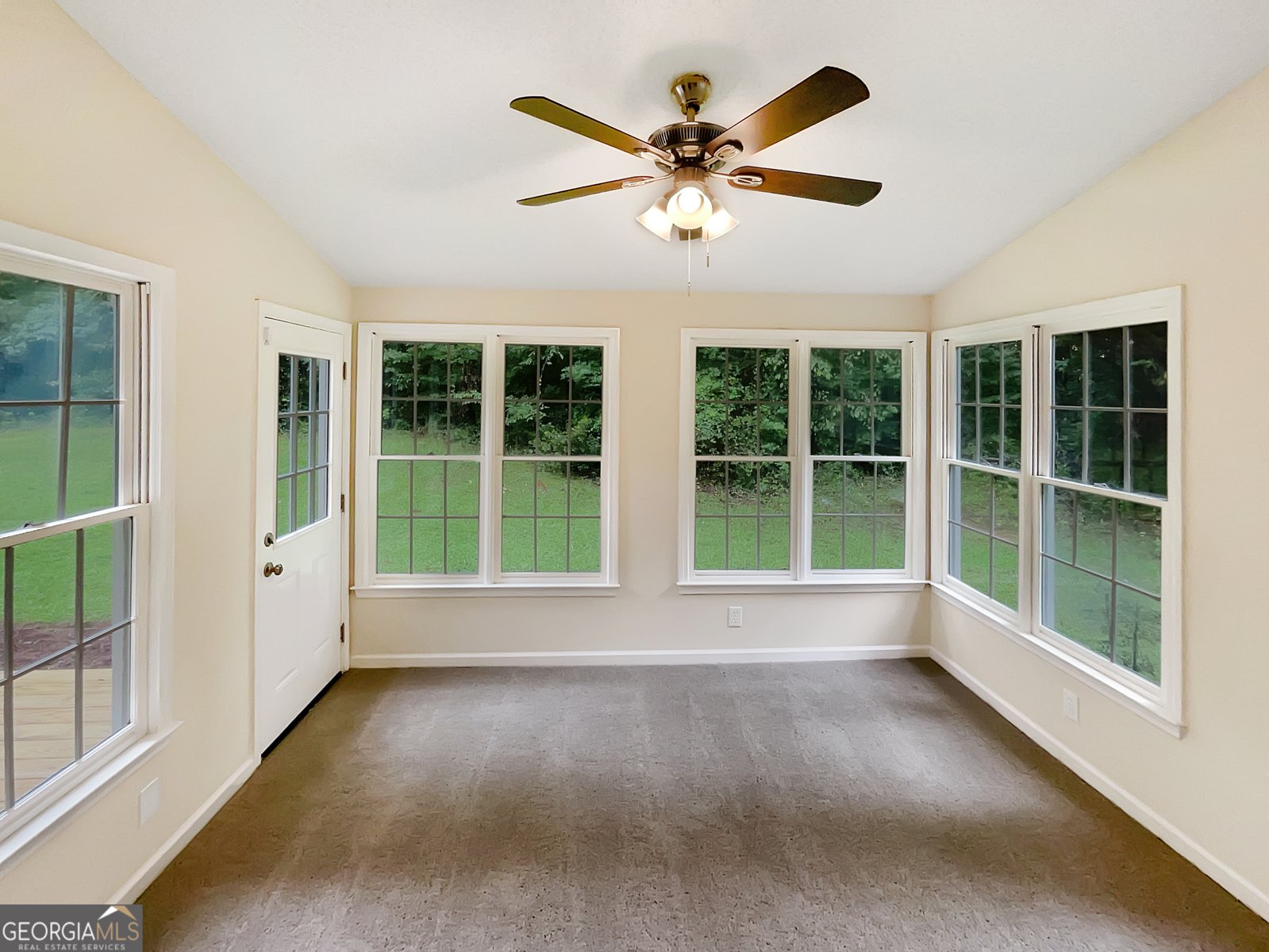747 Lakemont Drive Hampton - 13