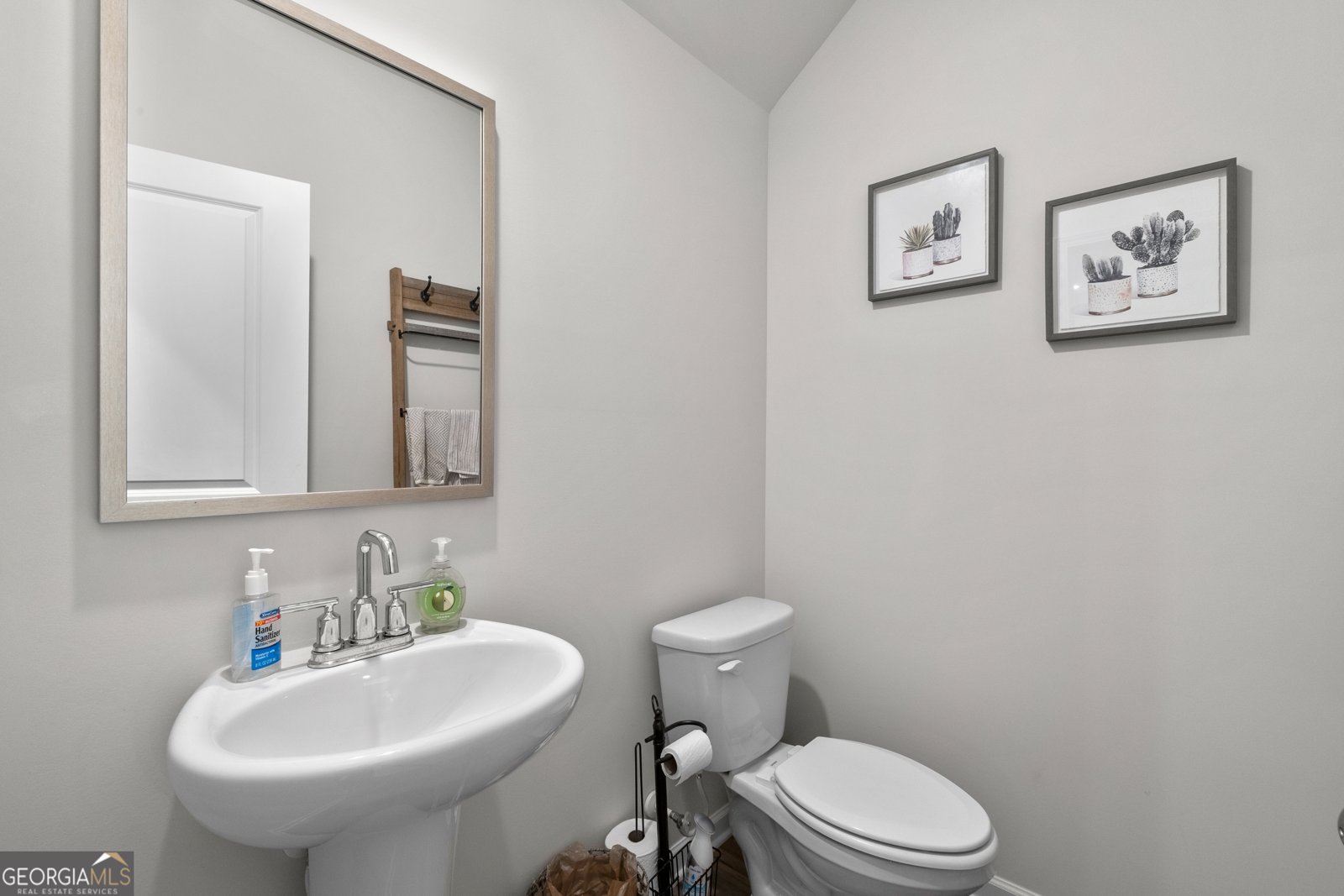 1729 HYSSOP Boulevard Mableton - 12