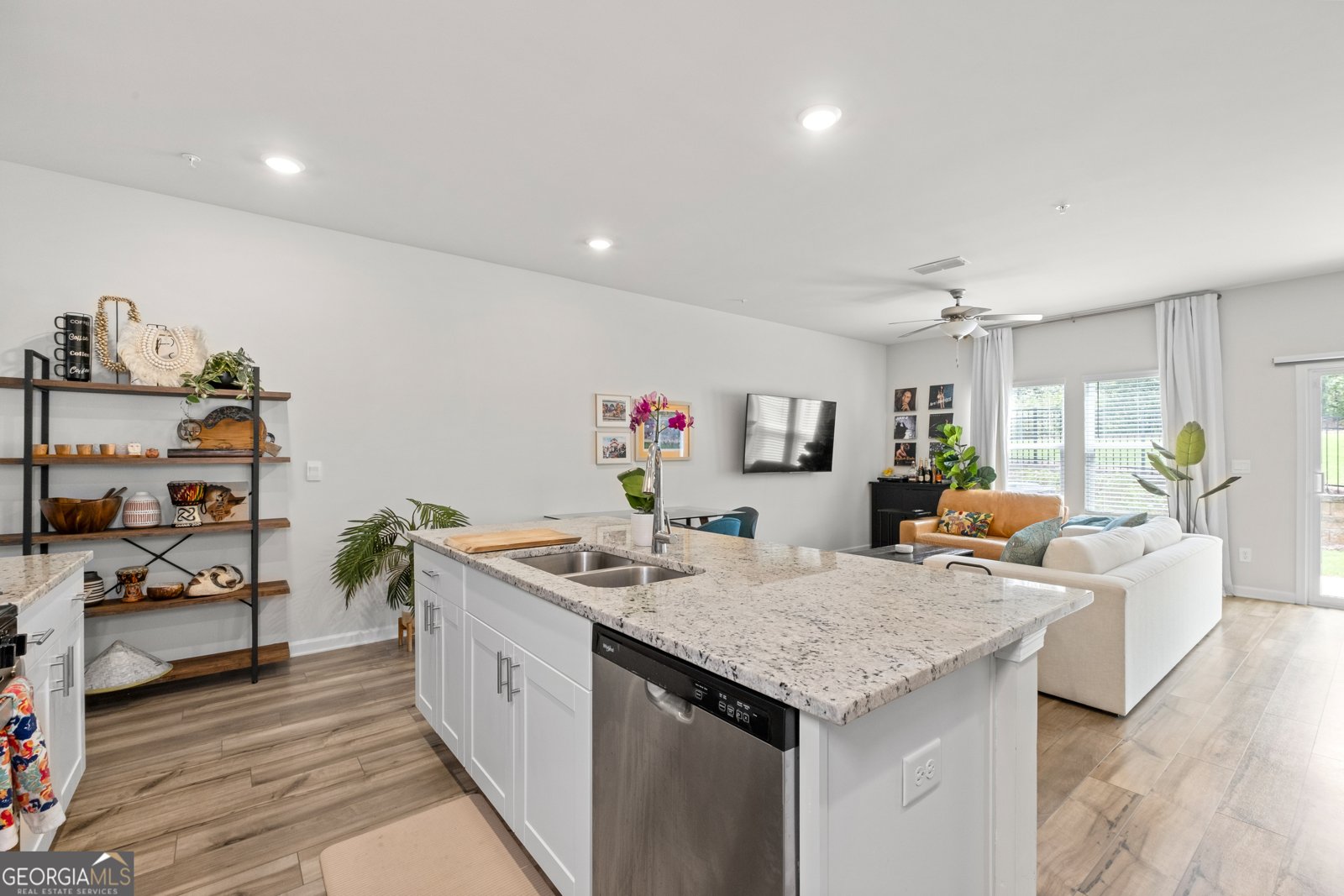1729 HYSSOP Boulevard Mableton - 6