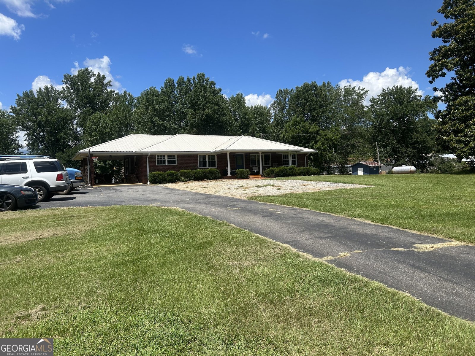 4039 Highway 19 Dahlonega - 49
