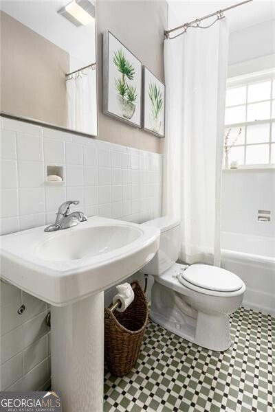 1665 Johnson Road Atlanta - 31