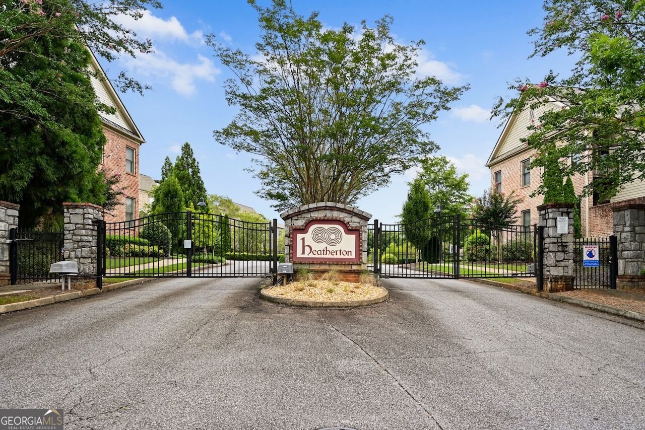 1048 Merrivale Chase Roswell - 57