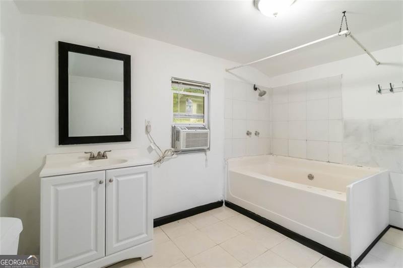 488 RUSSELL Lawrenceville - 18