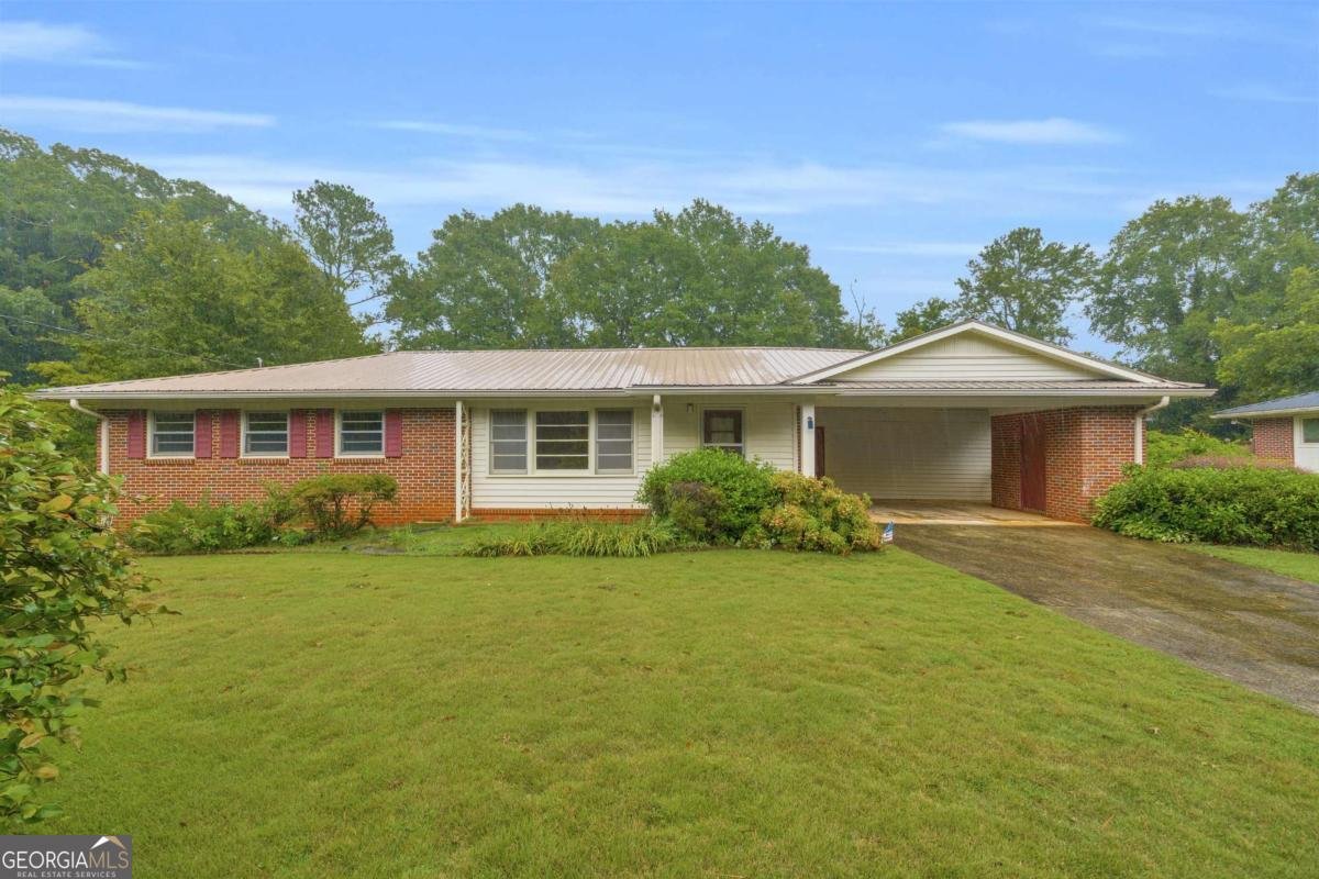 411 College Circle Athens - 1