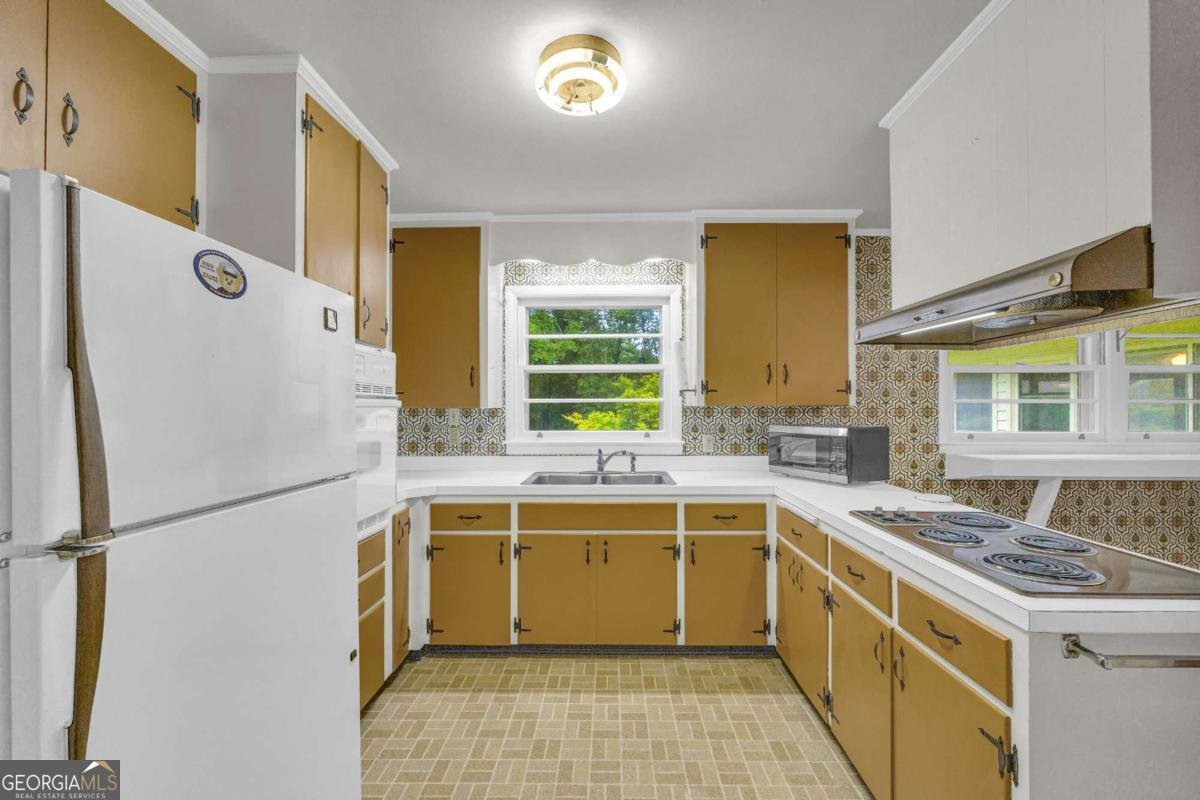 411 College Circle Athens - 13
