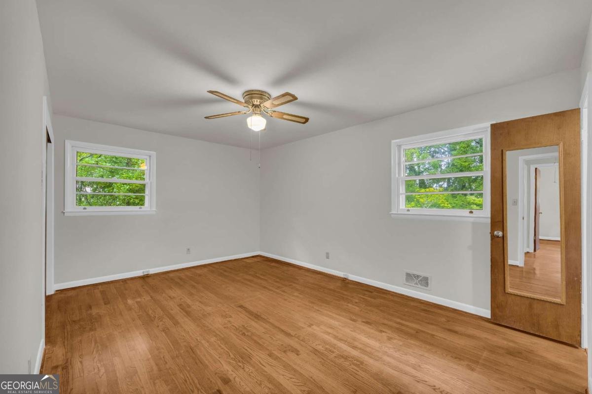 411 College Circle Athens - 16