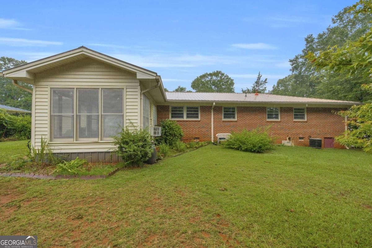411 College Circle Athens - 42