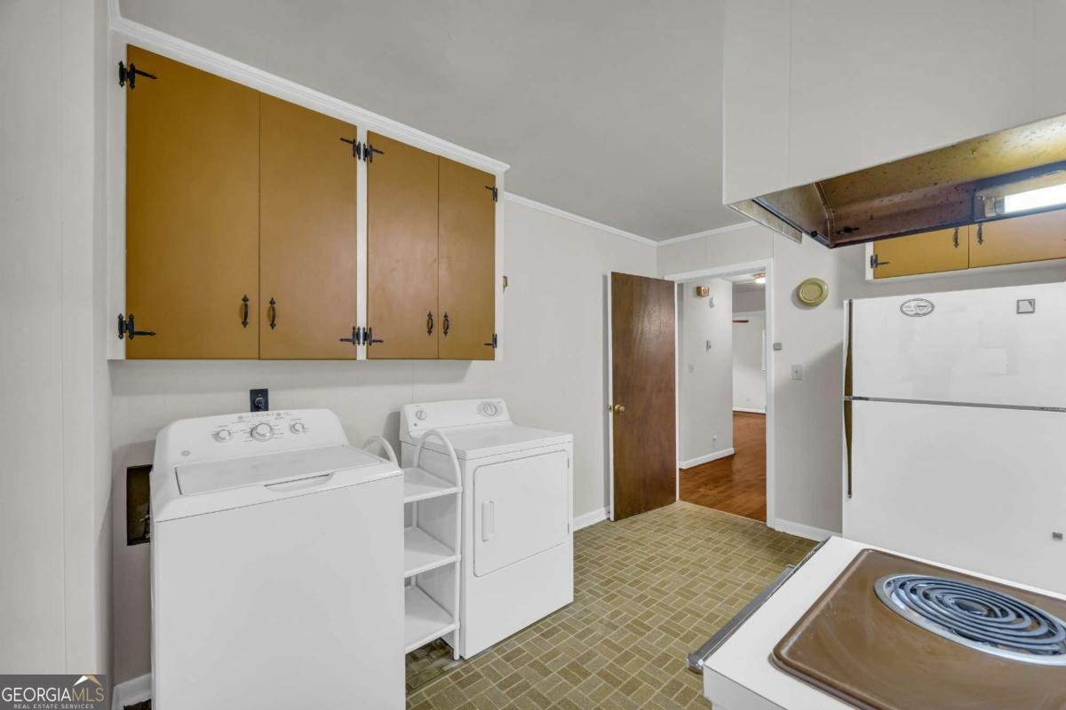 411 College Circle Athens - 9