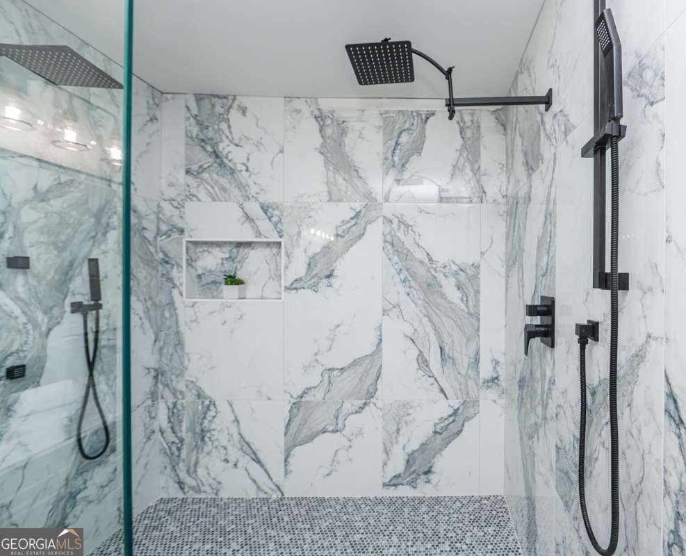 2908 N  Hills Drive Atlanta - 36