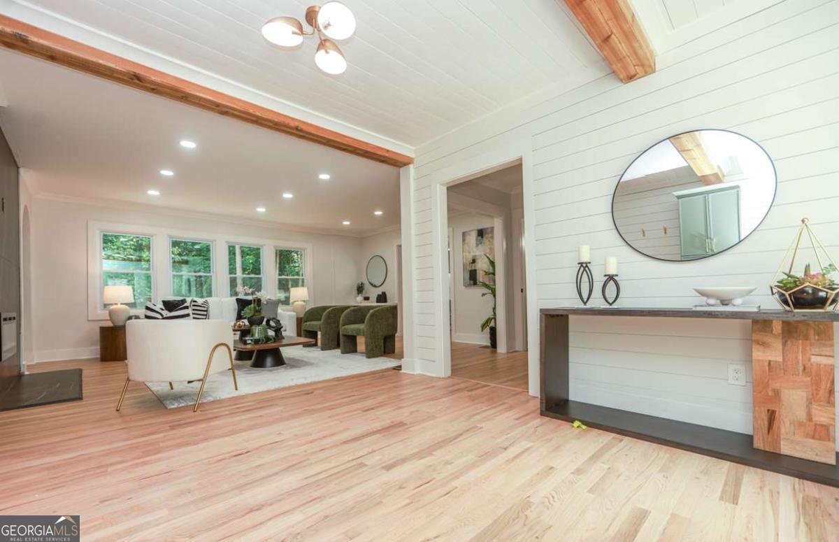 2908 N  Hills Drive Atlanta - 4