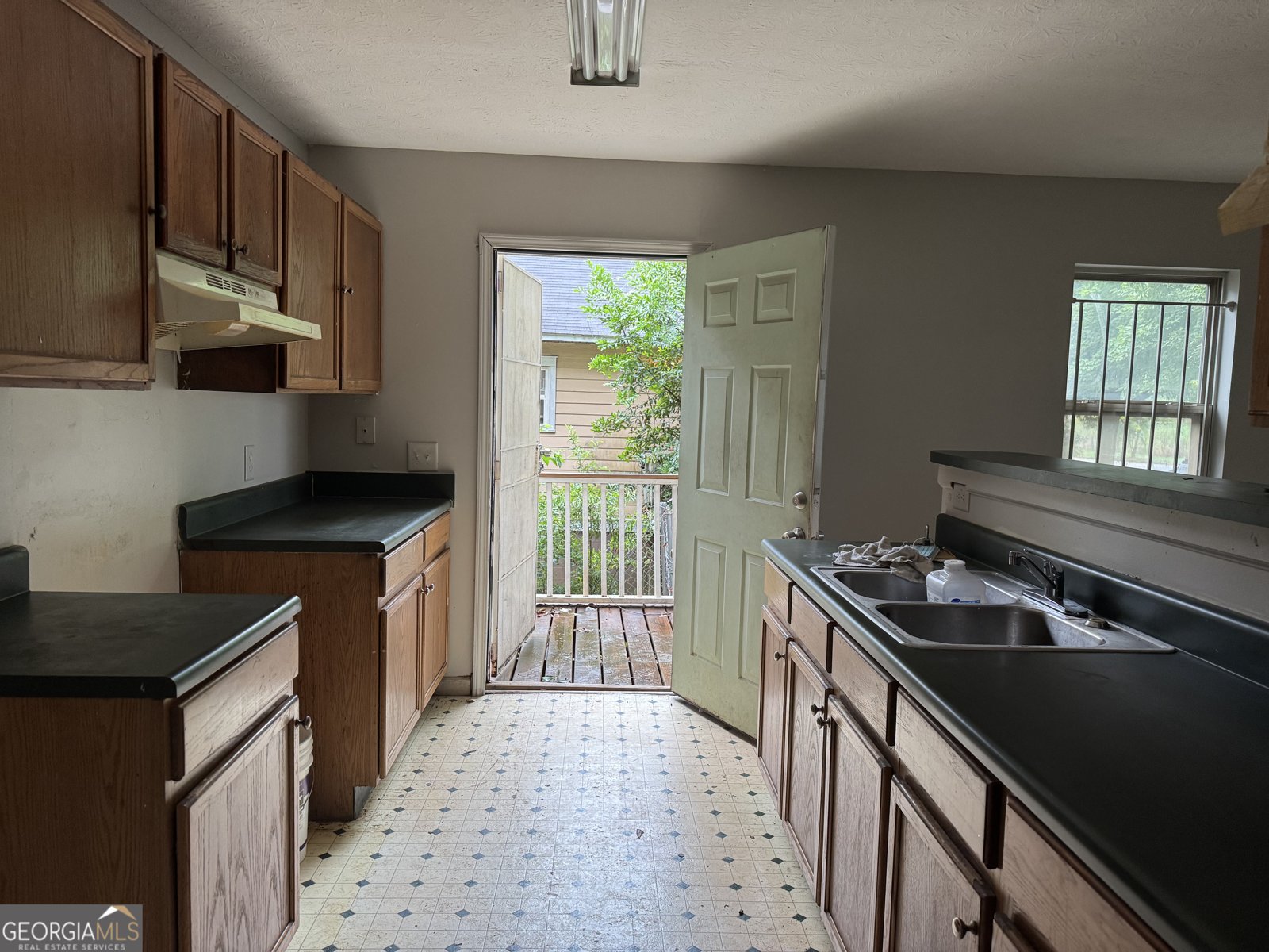 1466 Lakewood Avenue Atlanta - 5