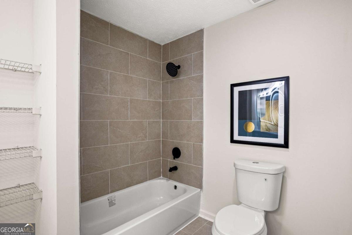1481 Saint Dunstans Road Lithonia - 26