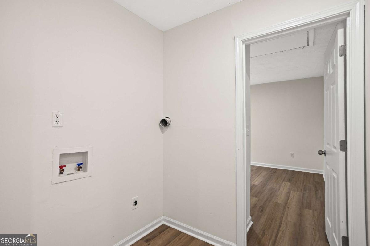 1481 Saint Dunstans Road Lithonia - 29