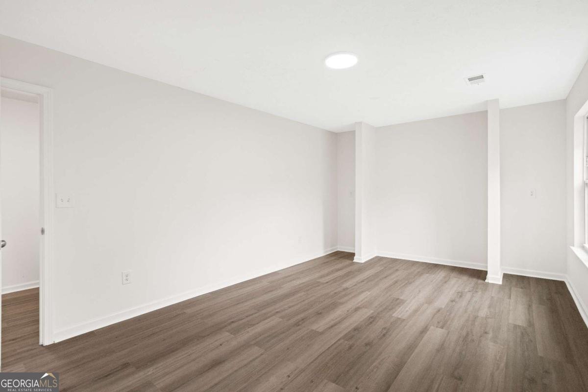 1481 Saint Dunstans Road Lithonia - 34