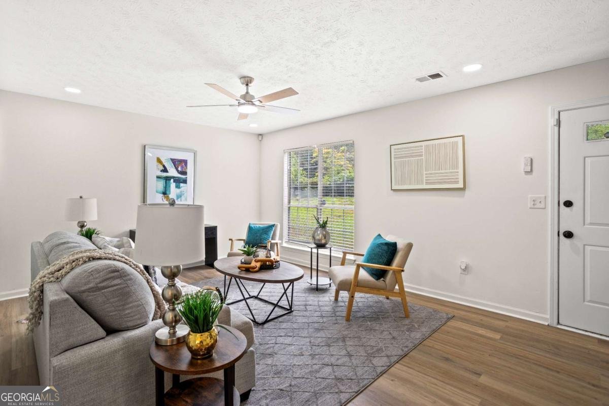 1481 Saint Dunstans Road Lithonia - 4