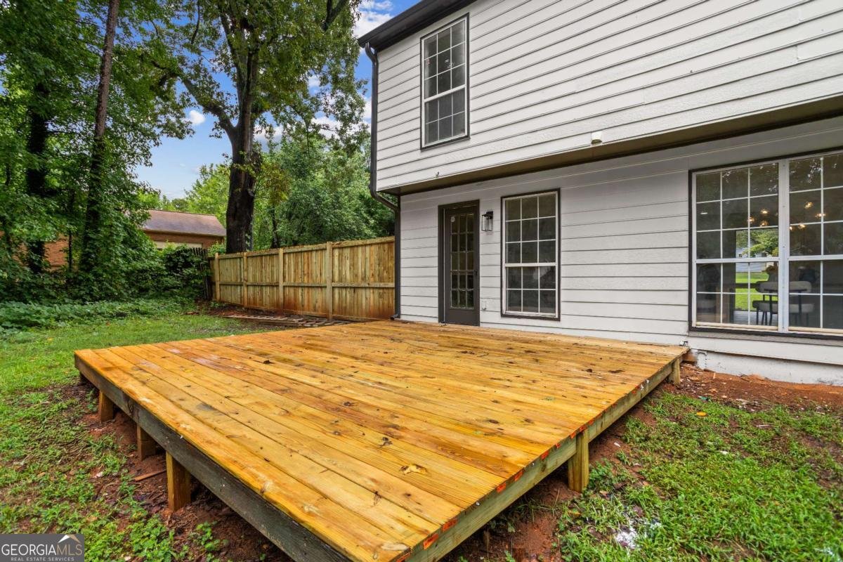 1481 Saint Dunstans Road Lithonia - 42