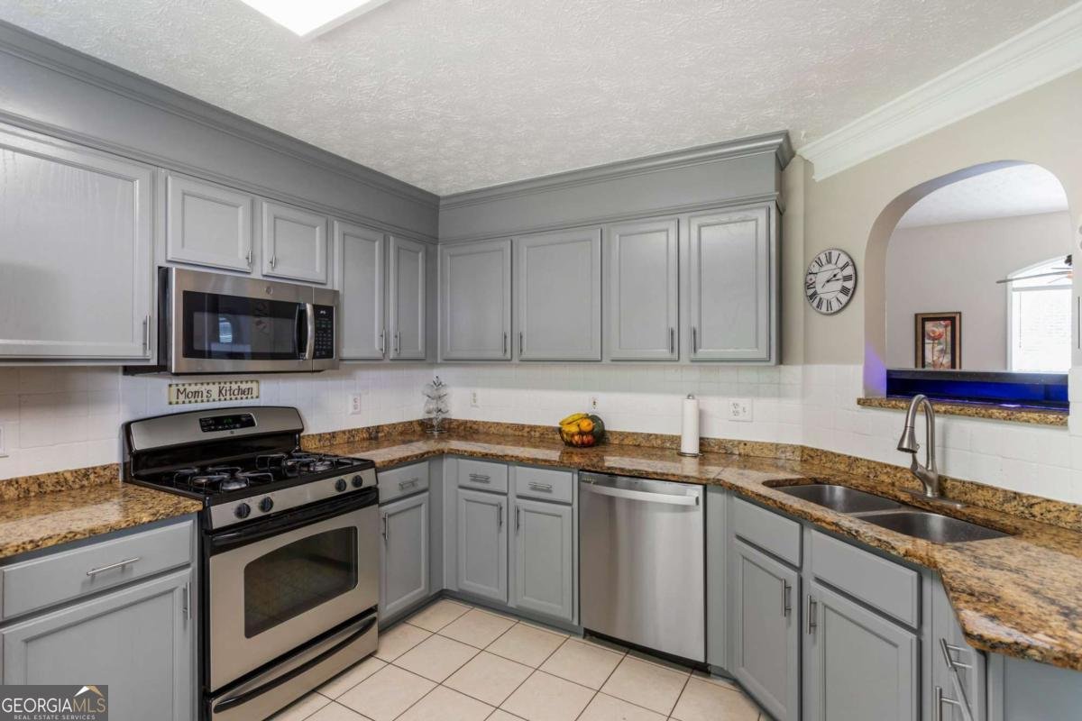 205 Weatherstone Crossing Woodstock - 17
