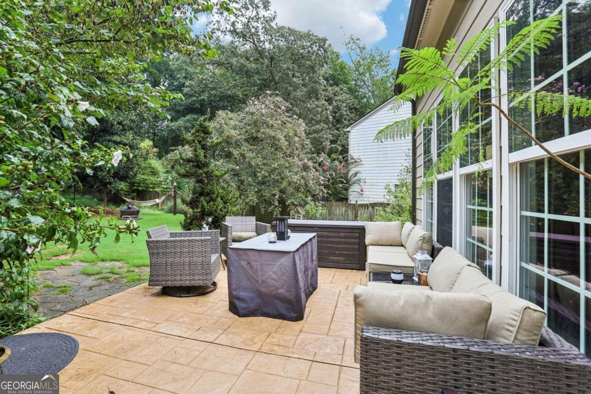 2435 Vistoria Drive Cumming - 25