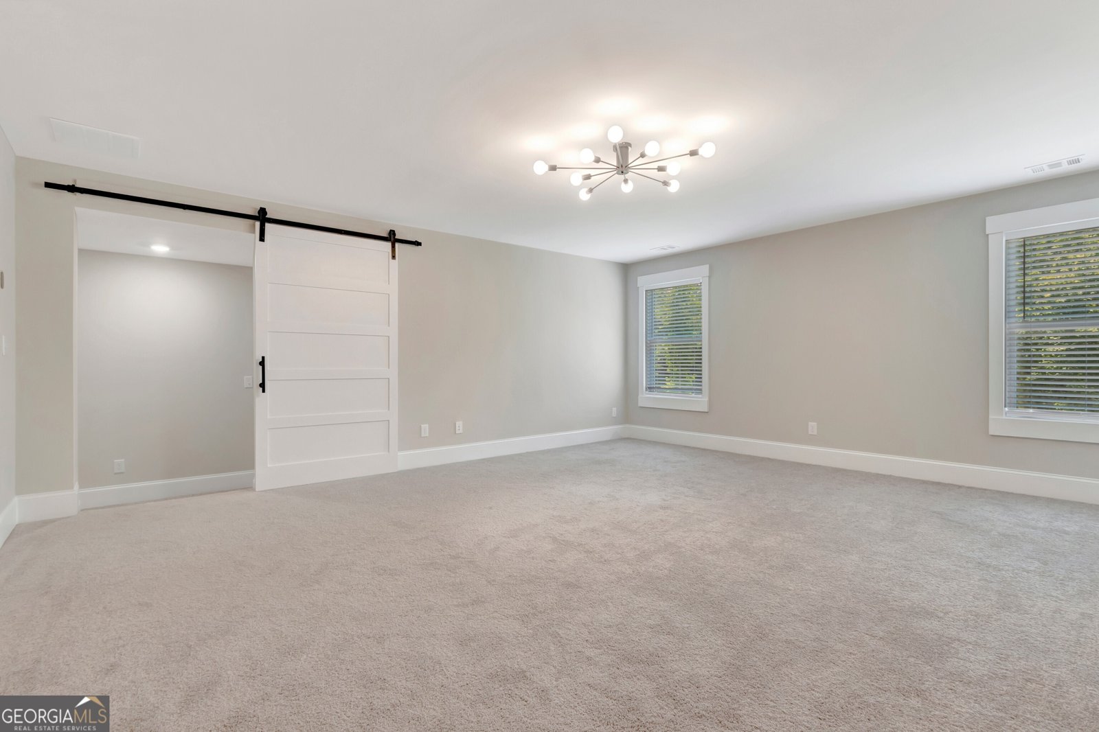 110 Lapis Lake Point Fayetteville - 1