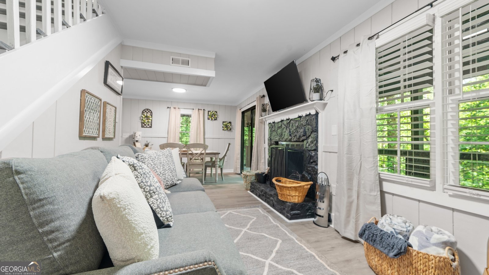1147 Martin Drive Cleveland - 21