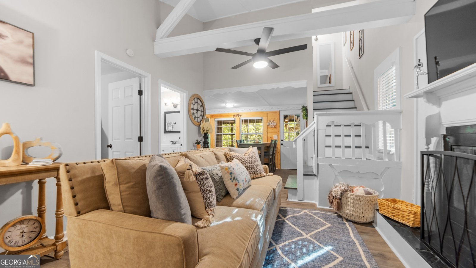 1147 Martin Drive Cleveland - 32