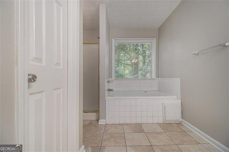 590 WATSON BAY Stone Mountain - 21