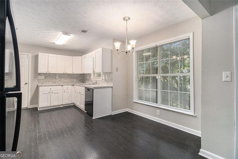 590 WATSON BAY Stone Mountain - 29