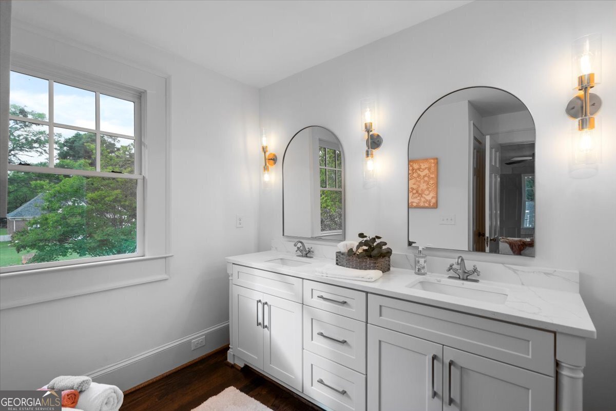 6104 Floyd Street Covington - 24